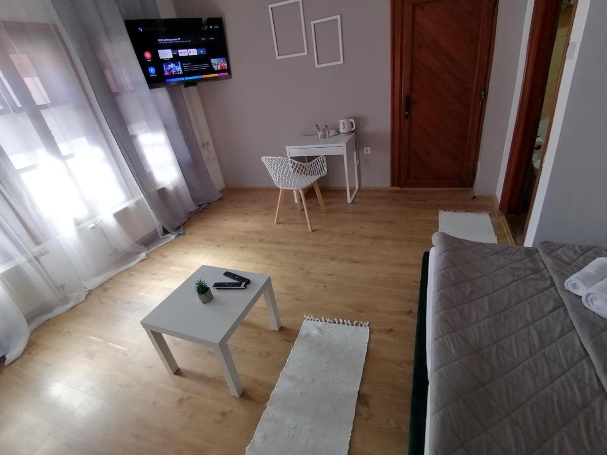 Mon Accommodation Free Parking Ni المظهر الخارجي الصورة